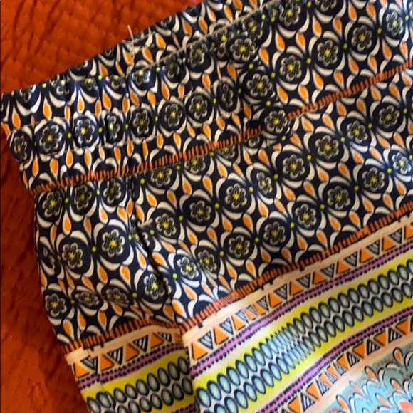 Shorts w/pockets - Picture 3 of 8